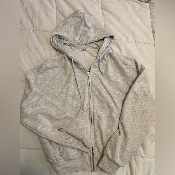 grey garage cropped zip up - Picture 2 of 2